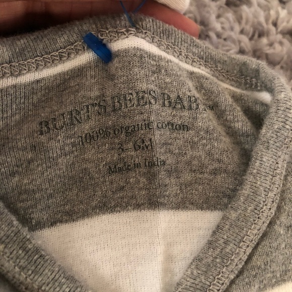 Infant Burt’s Bee sleeper with hat - Picture 4 of 5